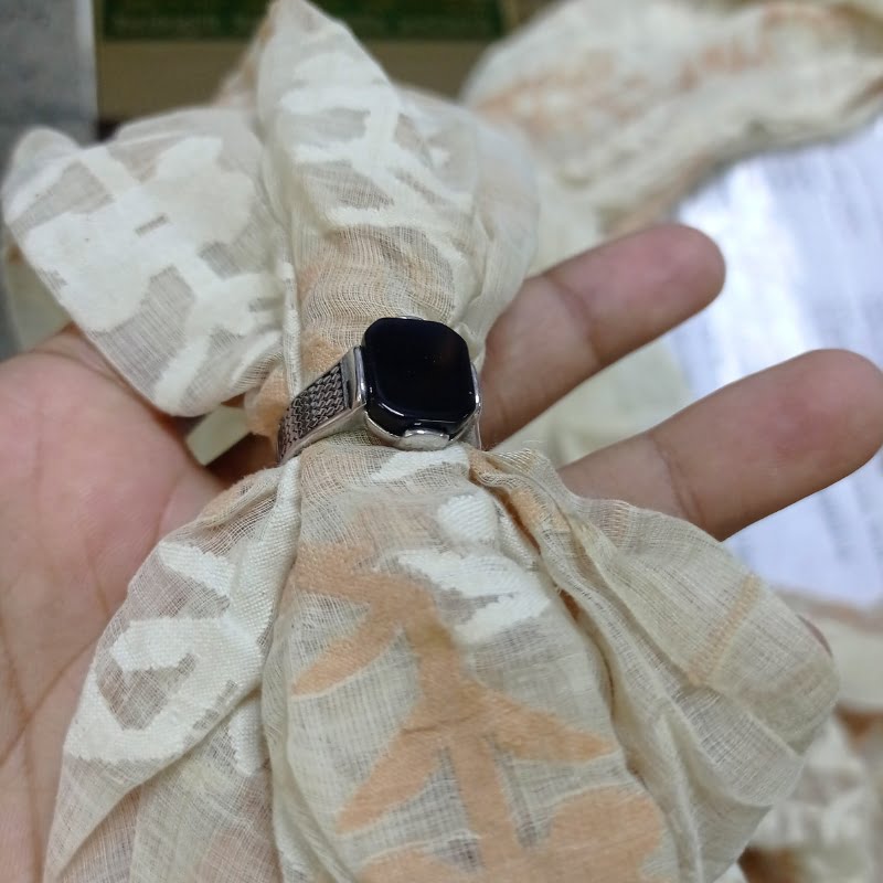 Dhaka Muslin Pass through the ring even this days!